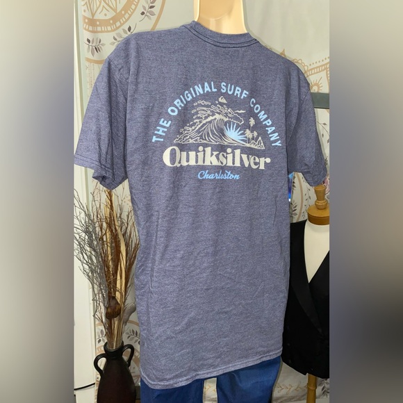 Like new Blue Charleston, SC Quiksilver T-shirt size Medium - Picture 6 of 8